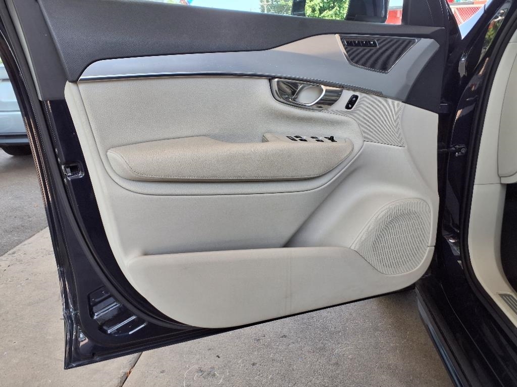 Volvo XC90  2016 Volvo XC90  2016