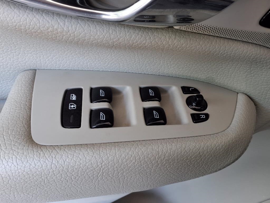 Volvo XC90  2016 Volvo XC90  2016