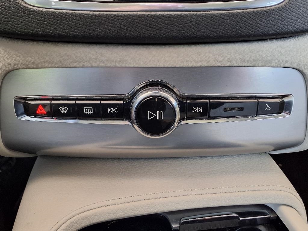 Volvo XC90  2016 Volvo XC90  2016