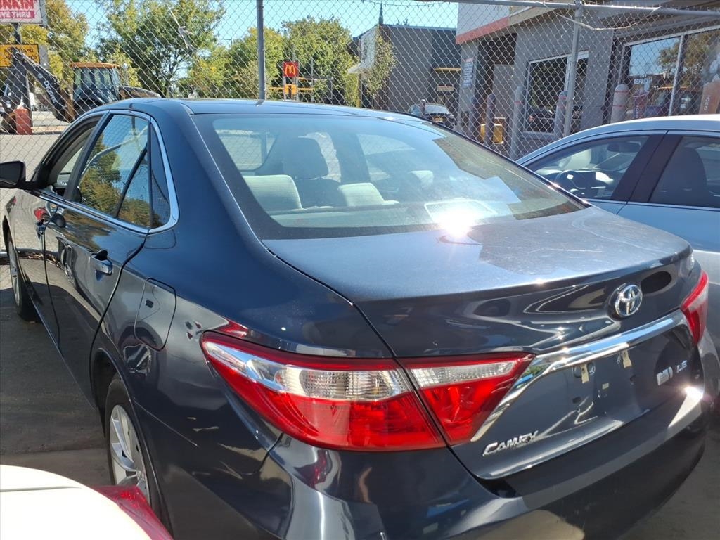 Toyota Camry Hybrid  2016
