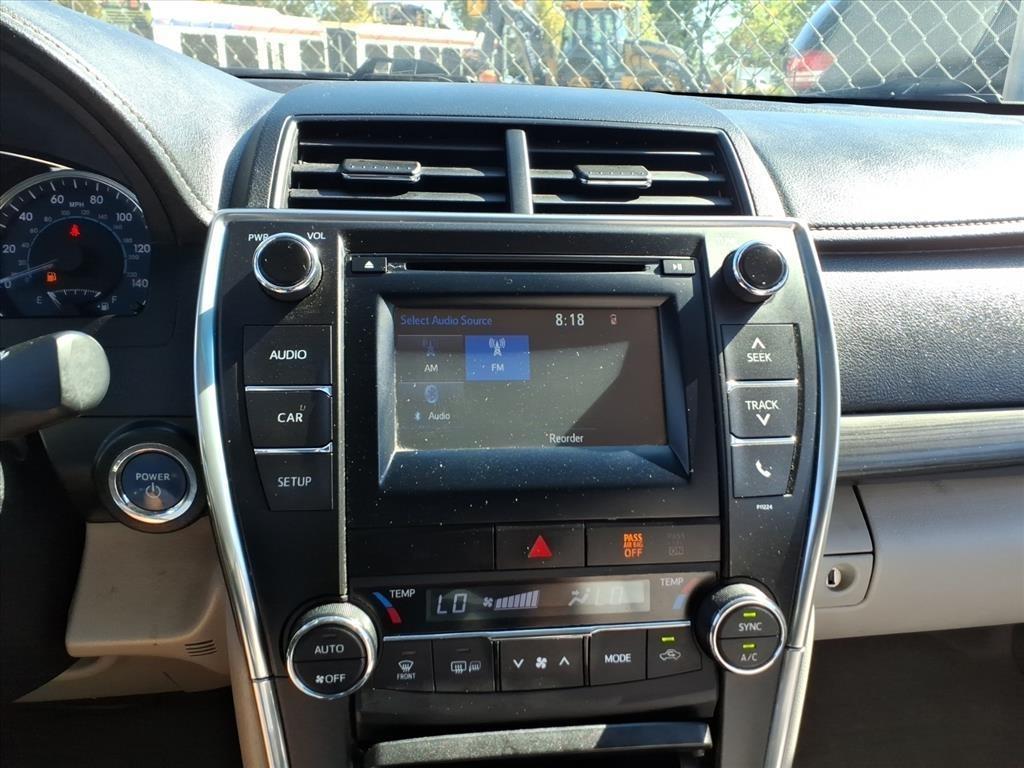 Toyota Camry Hybrid  2016