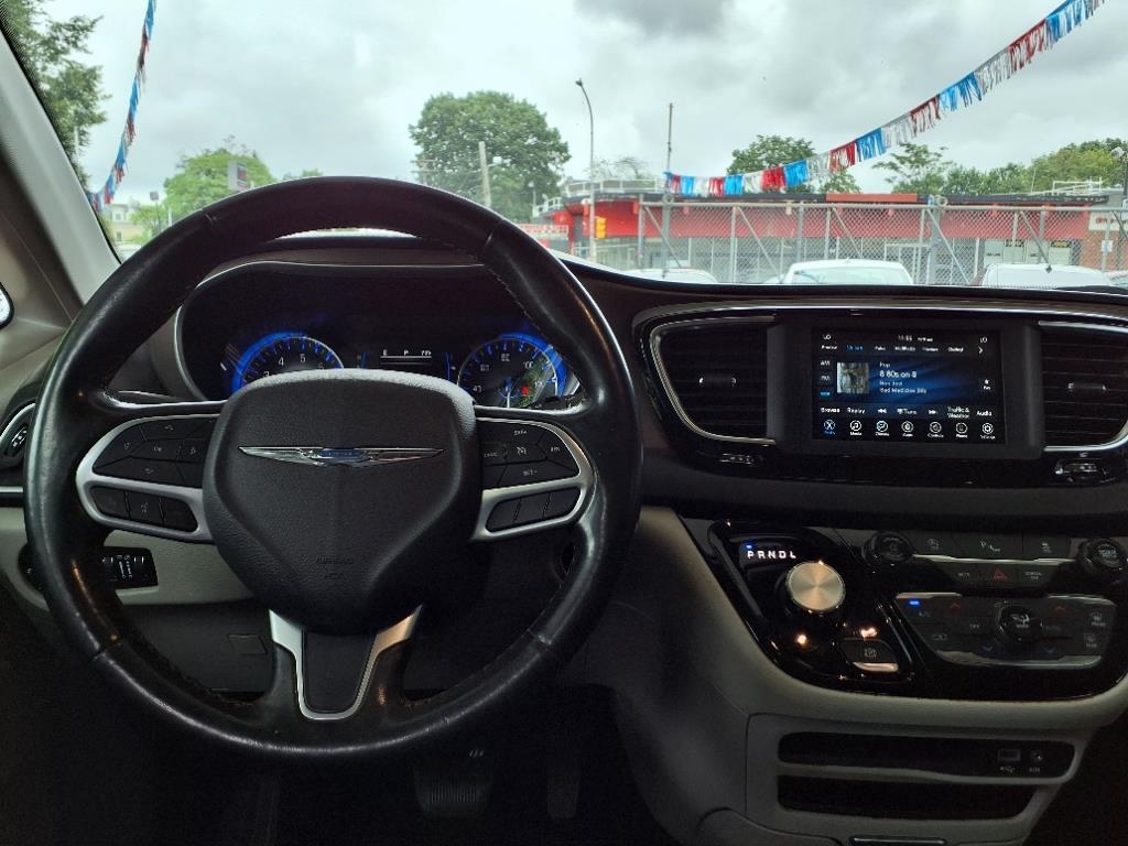 Chrysler Pacifica  2019