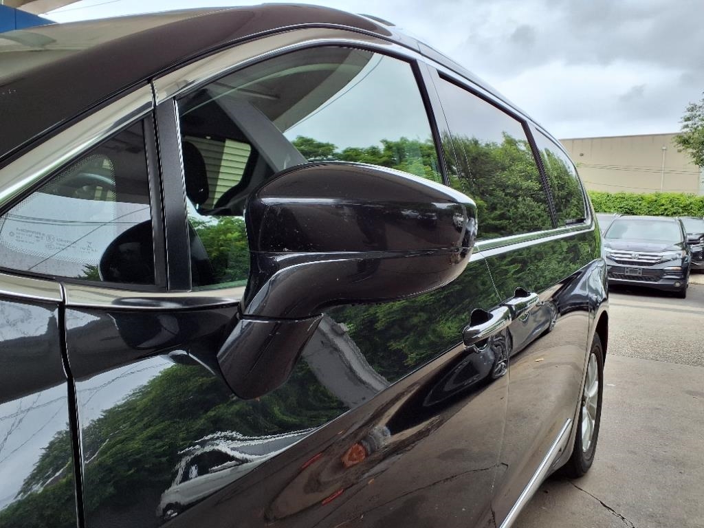 Chrysler Pacifica  2019