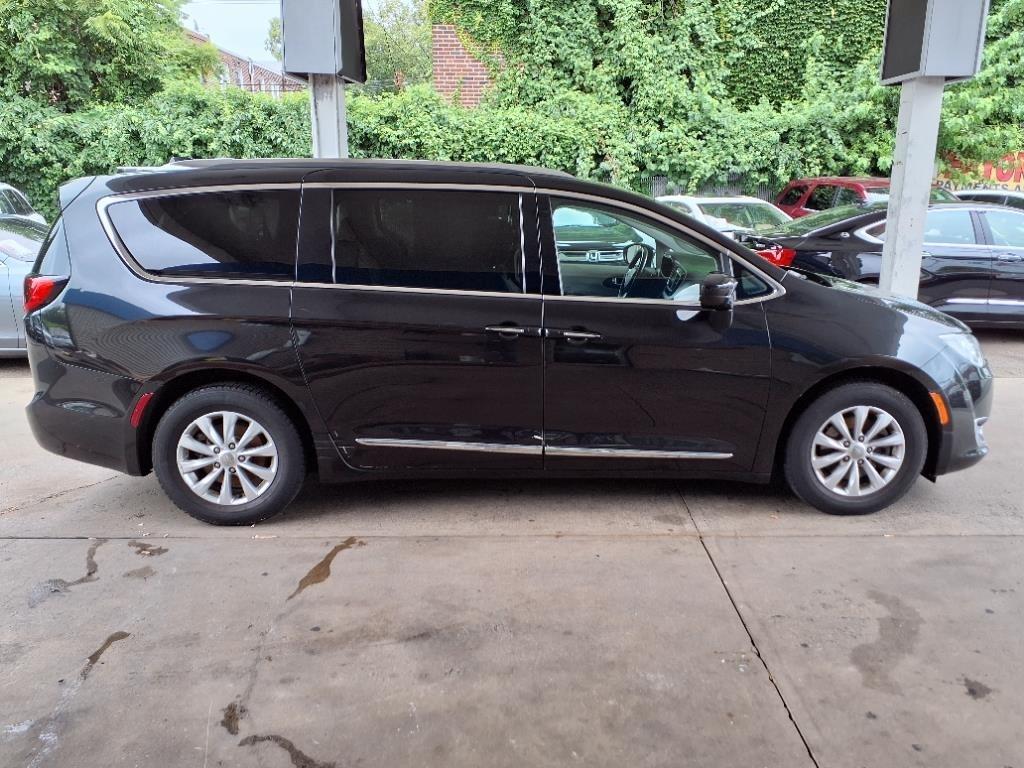 Chrysler Pacifica  2019