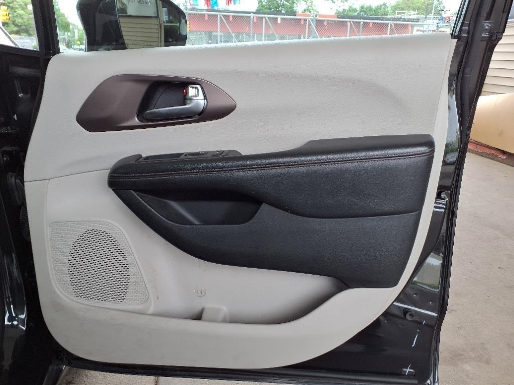 Chrysler Pacifica  2019