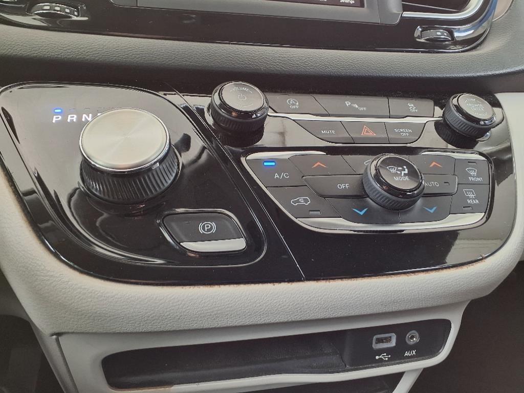 Chrysler Pacifica  2019