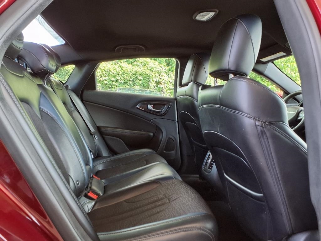 Chrysler 200  2016 Chrysler 200  2016