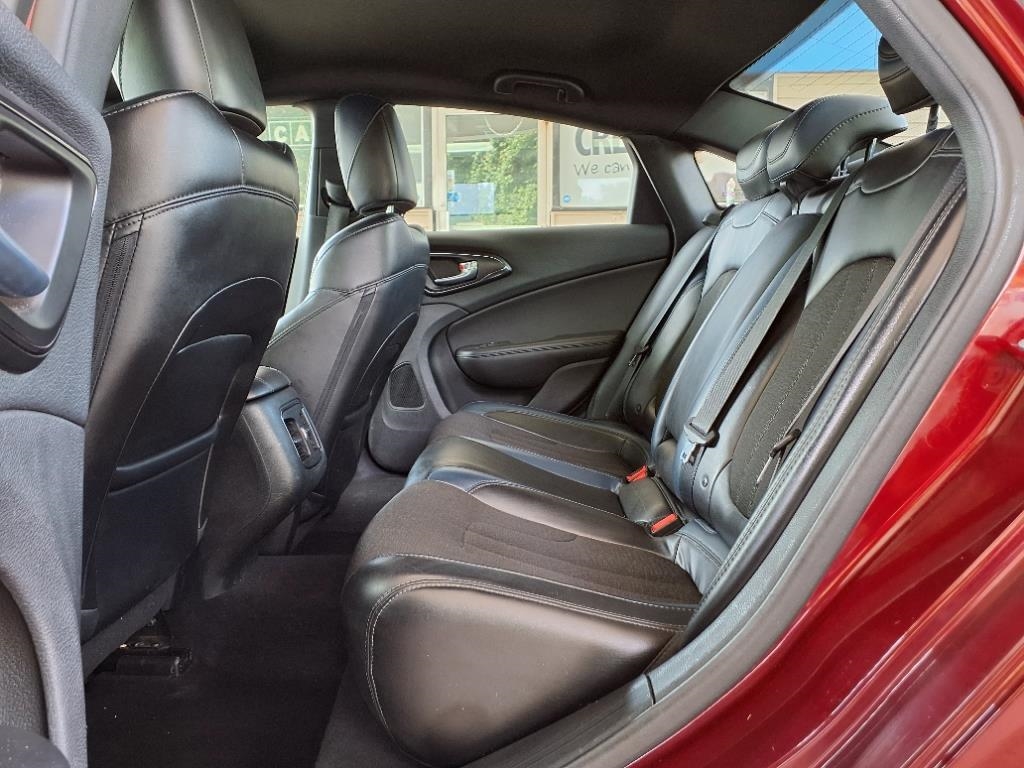 Chrysler 200  2016 Chrysler 200  2016