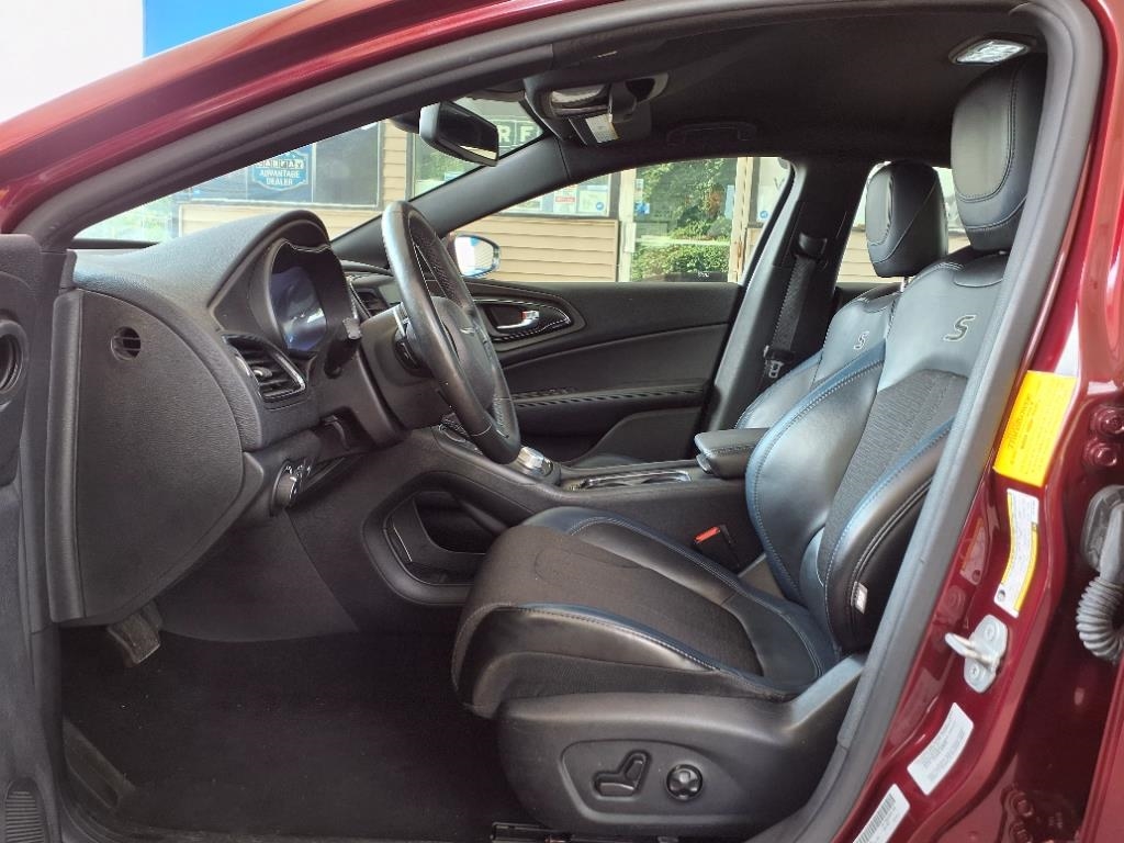Chrysler 200  2016 Chrysler 200  2016