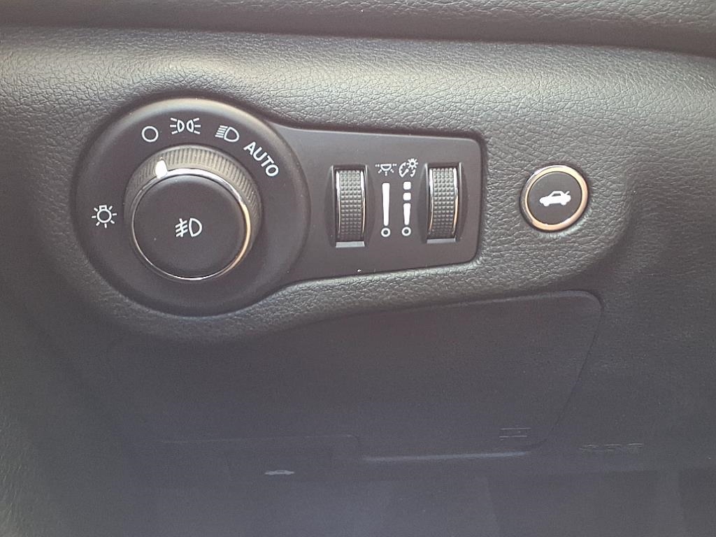 Chrysler 200  2016 Chrysler 200  2016