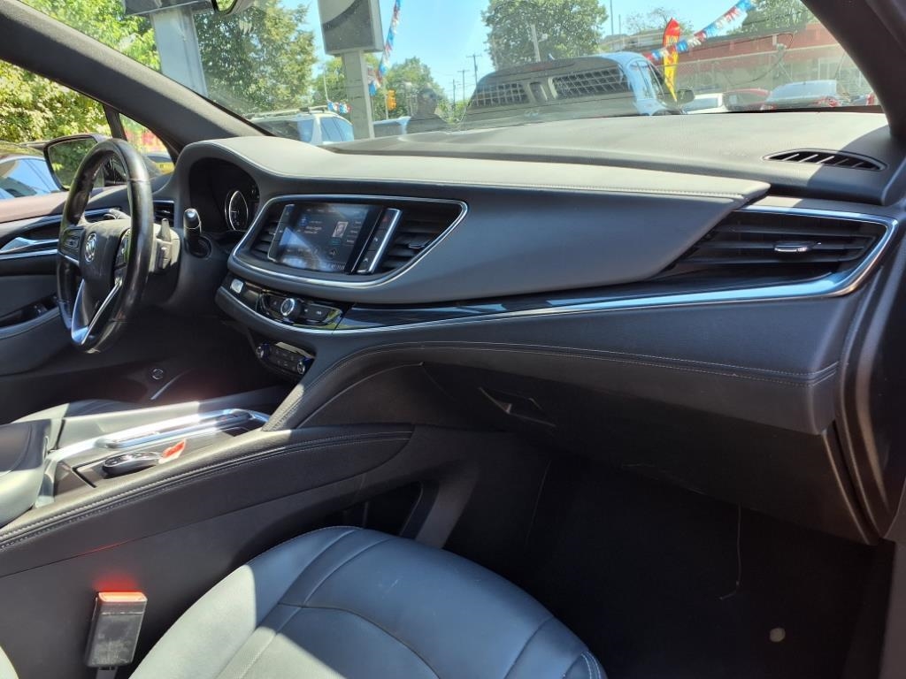 Buick Enclave  2022 Buick Enclave  2022