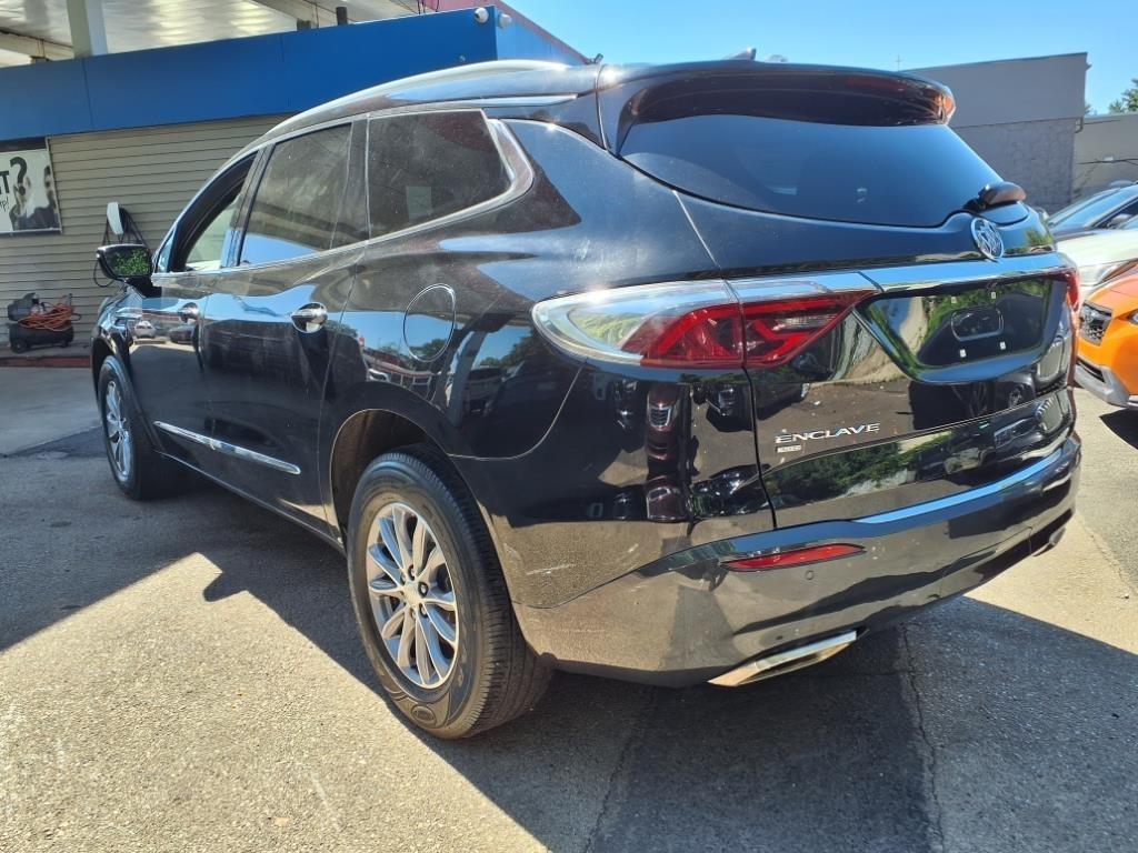 Buick Enclave  2022