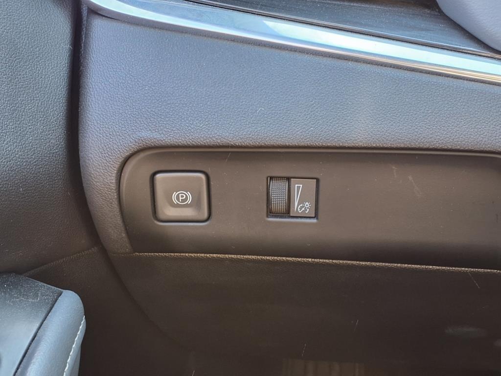 Buick Enclave  2022