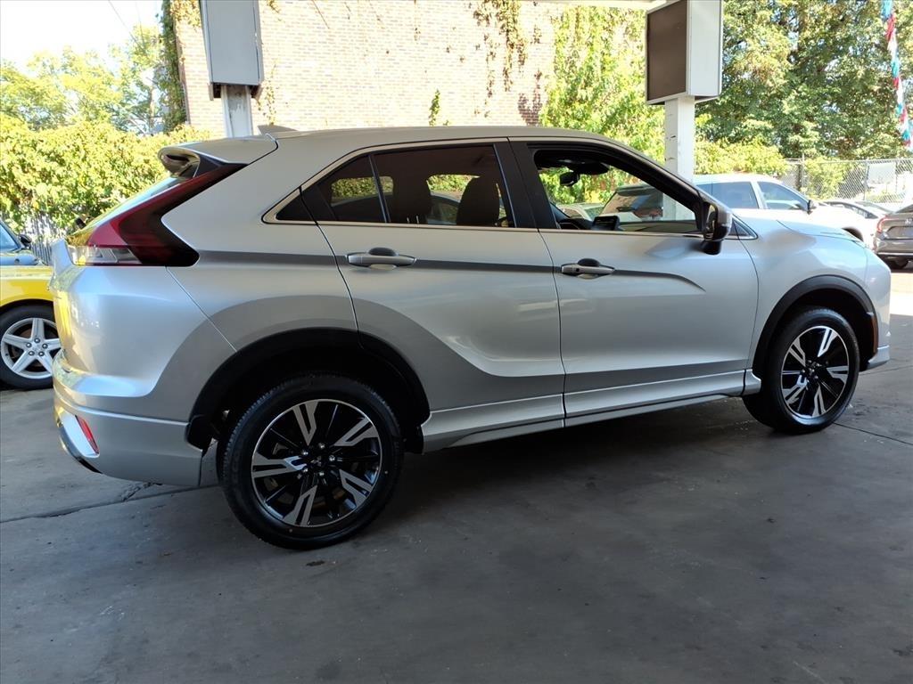 Mitsubishi Eclipse Cross  2024