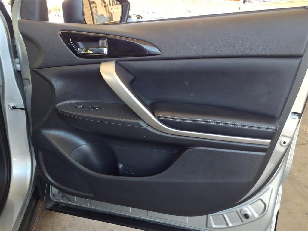 Mitsubishi Eclipse Cross  2024