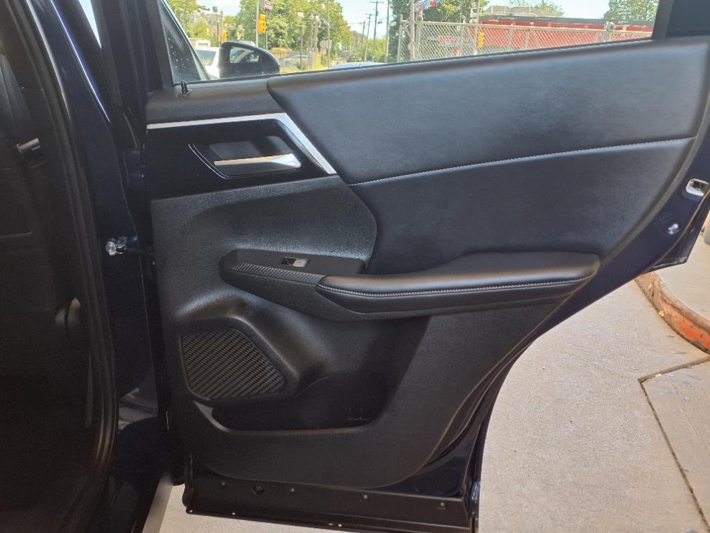 Mitsubishi Outlander  2024