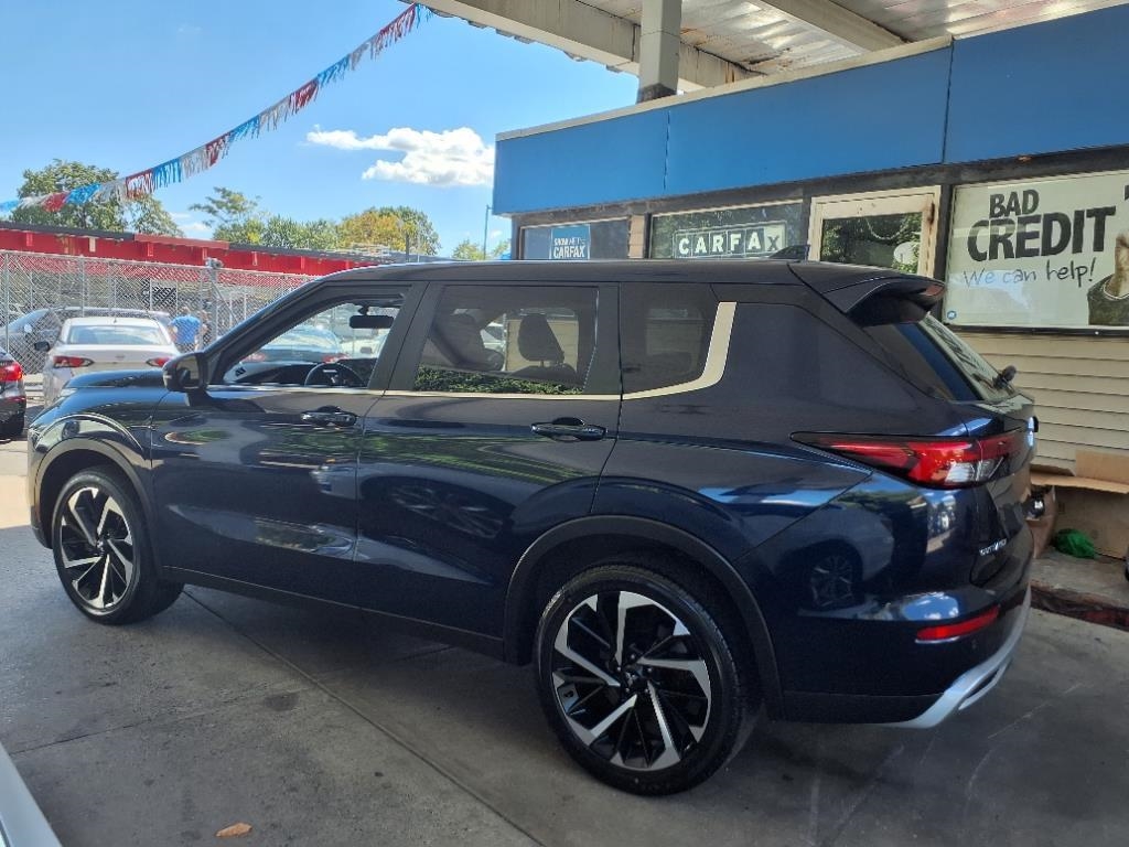 Mitsubishi Outlander  2024