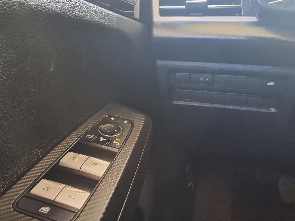 Mitsubishi Outlander  2024