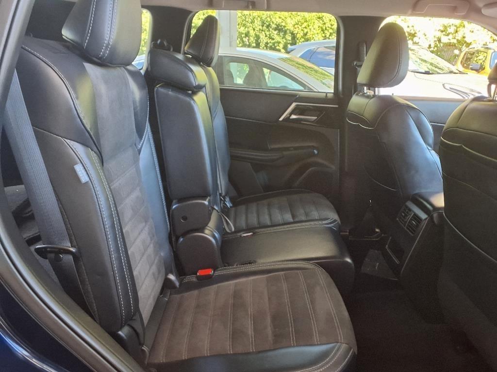 Mitsubishi Outlander  2024