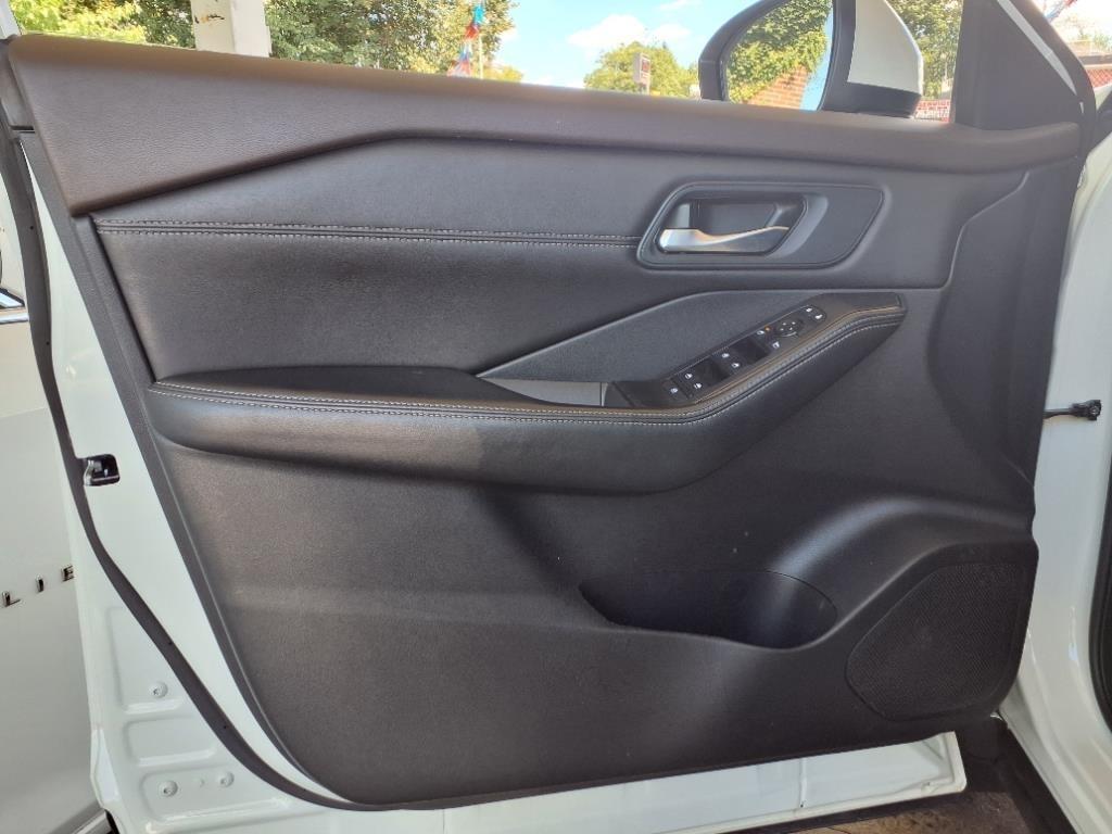Nissan Rogue  2022