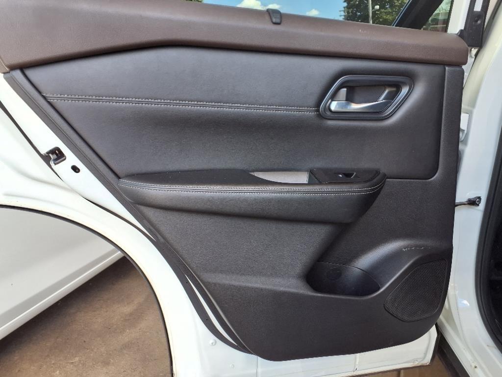 Nissan Rogue  2022
