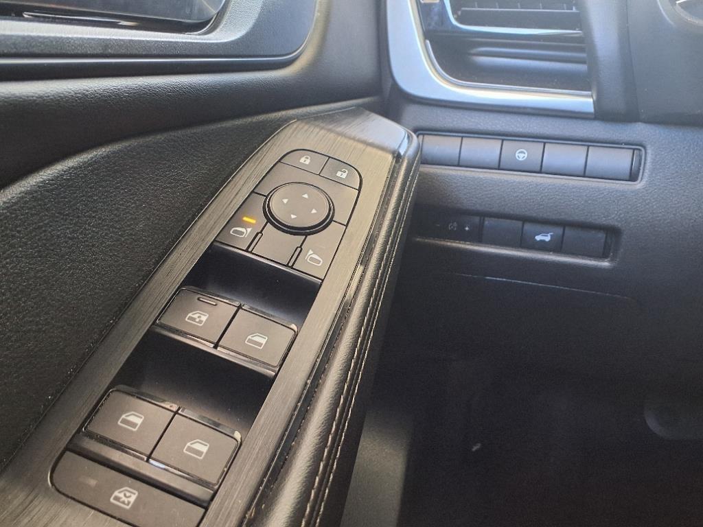 Nissan Rogue  2022