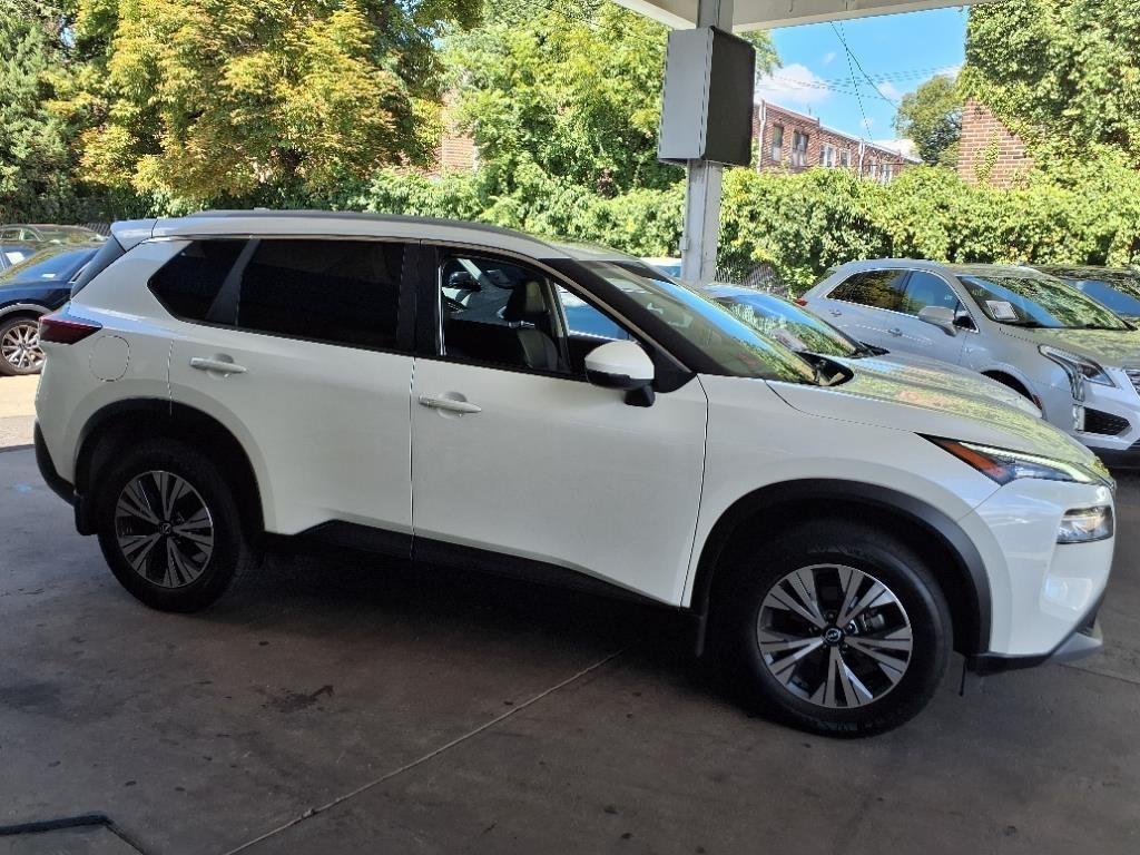 Nissan Rogue  2022