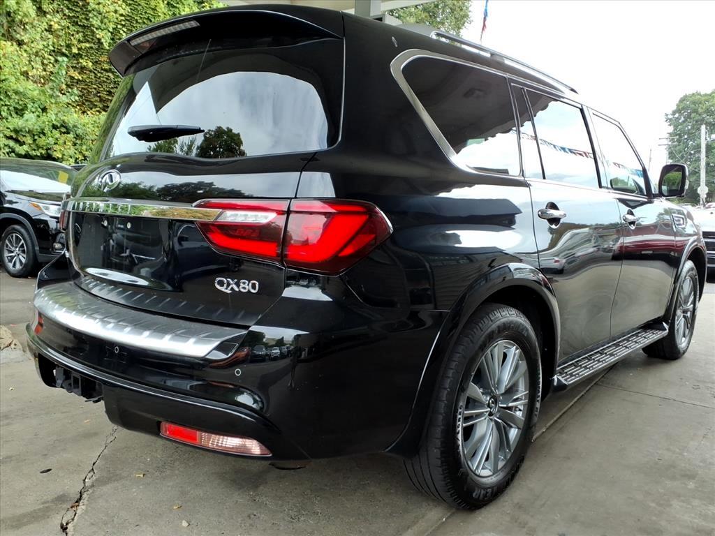 Infiniti QX80  2021