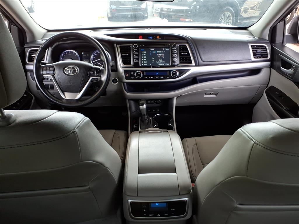 Toyota Highlander  2017