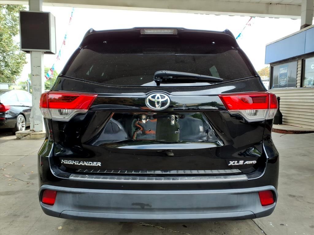 Toyota Highlander  2017