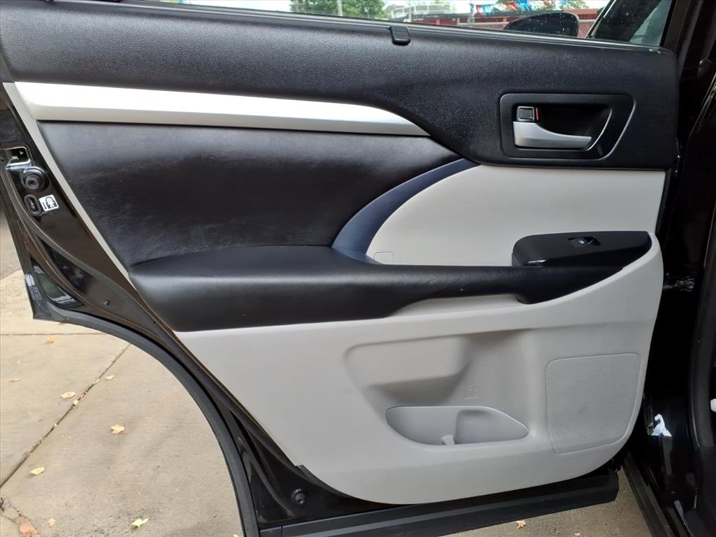 Toyota Highlander  2017