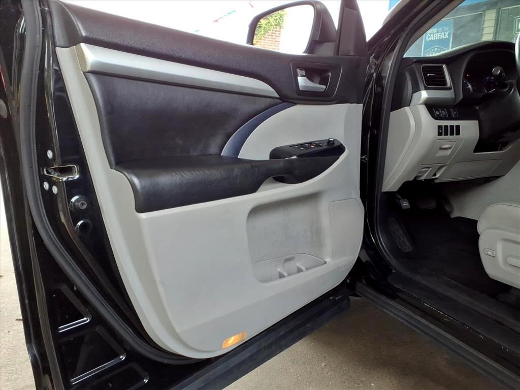 Toyota Highlander  2017