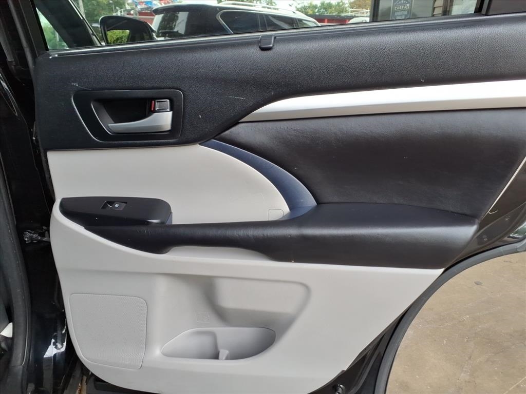 Toyota Highlander  2017