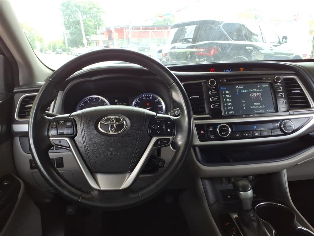 Toyota Highlander  2017