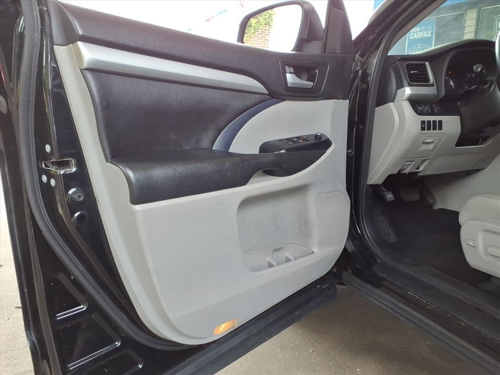 Toyota Highlander  2017