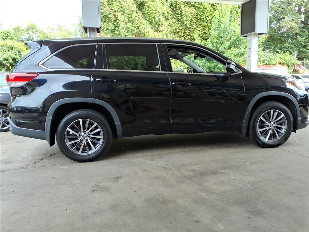 Toyota Highlander  2017