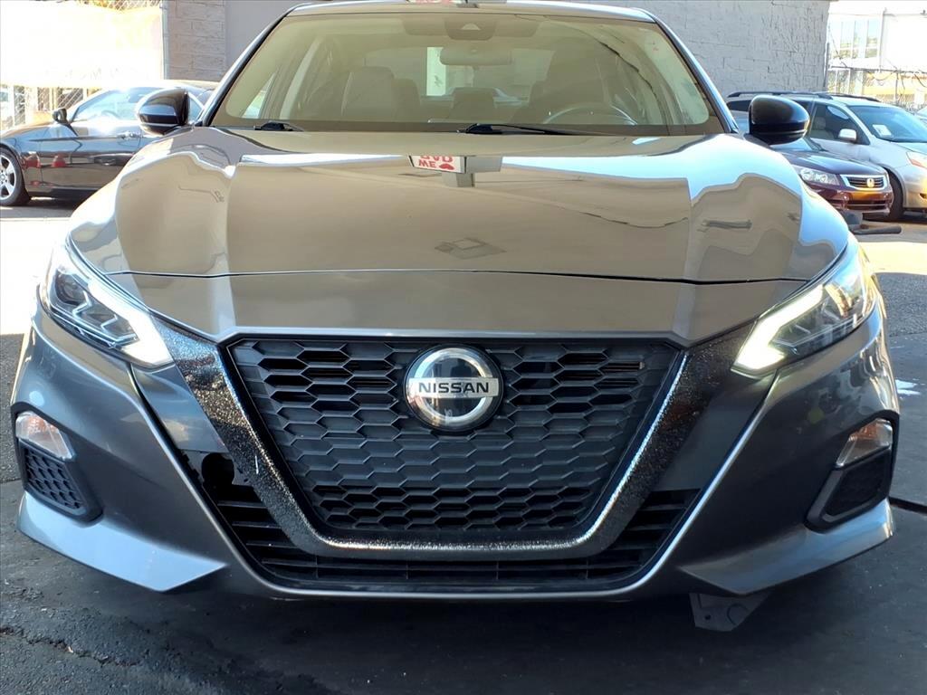 Nissan Altima  2020