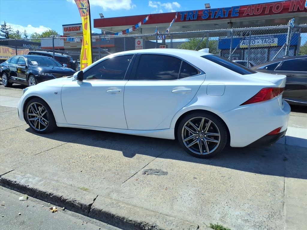 Lexus IS  2018 Lexus IS  2018