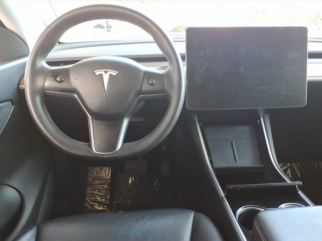 Tesla Model Y  2020