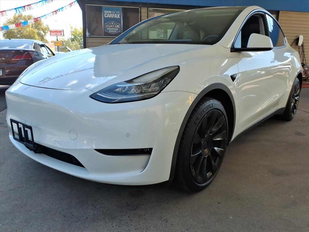 Tesla Model Y  2020