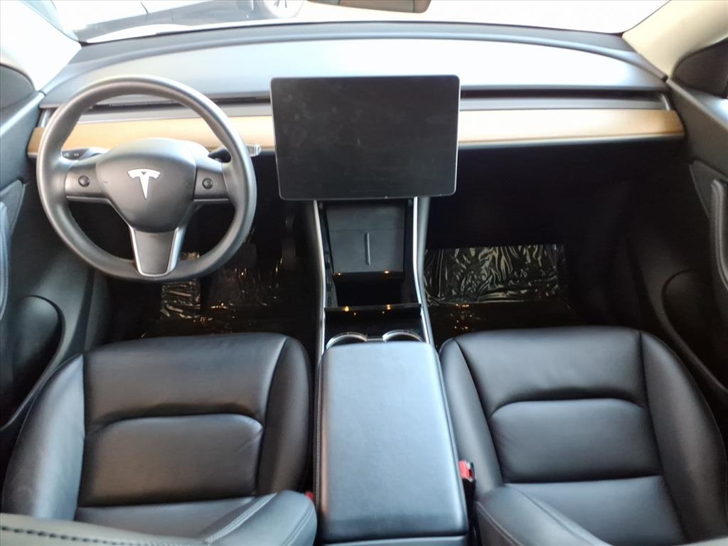 Tesla Model Y  2020