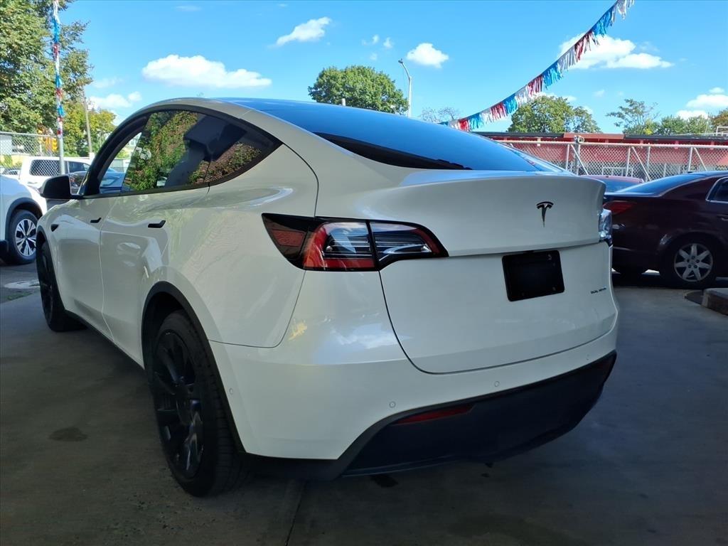 Tesla Model Y  2020