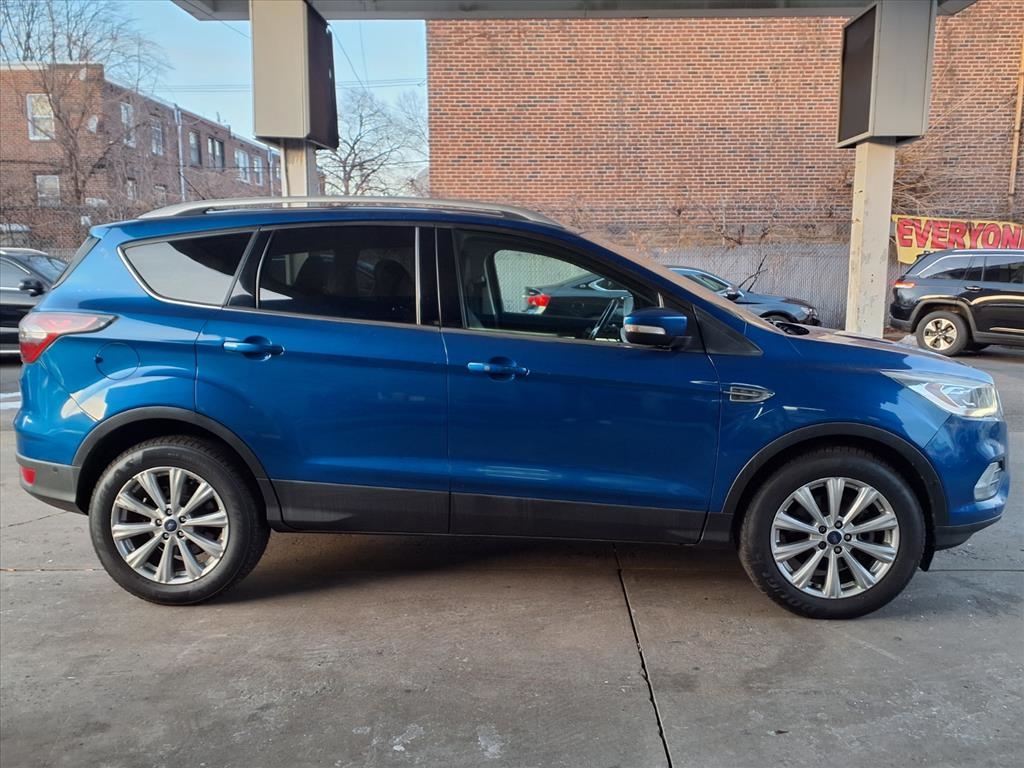 Ford Escape  2017