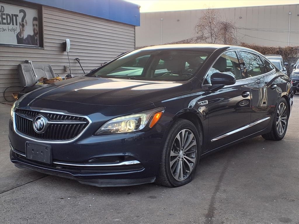 Buick LaCrosse  2017