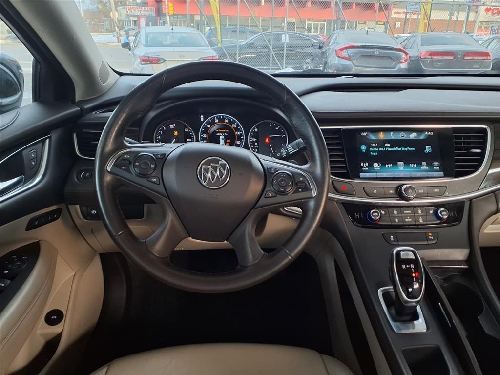 Buick LaCrosse  2017