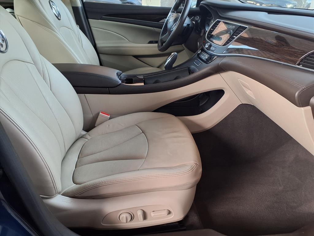 Buick LaCrosse  2017