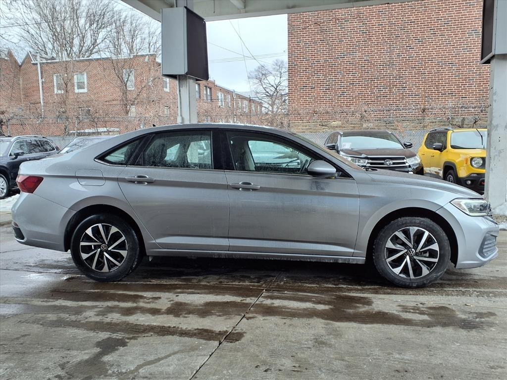 Volkswagen Jetta  2024