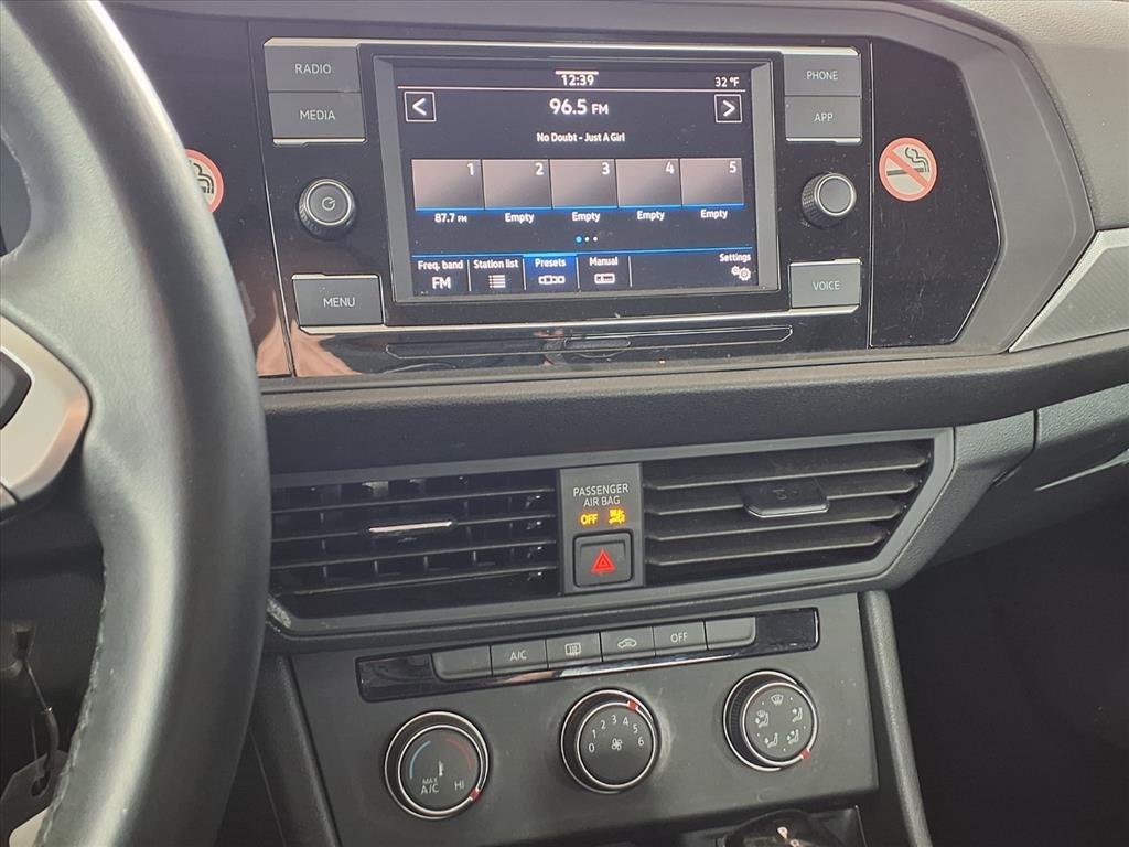 Volkswagen Jetta  2024