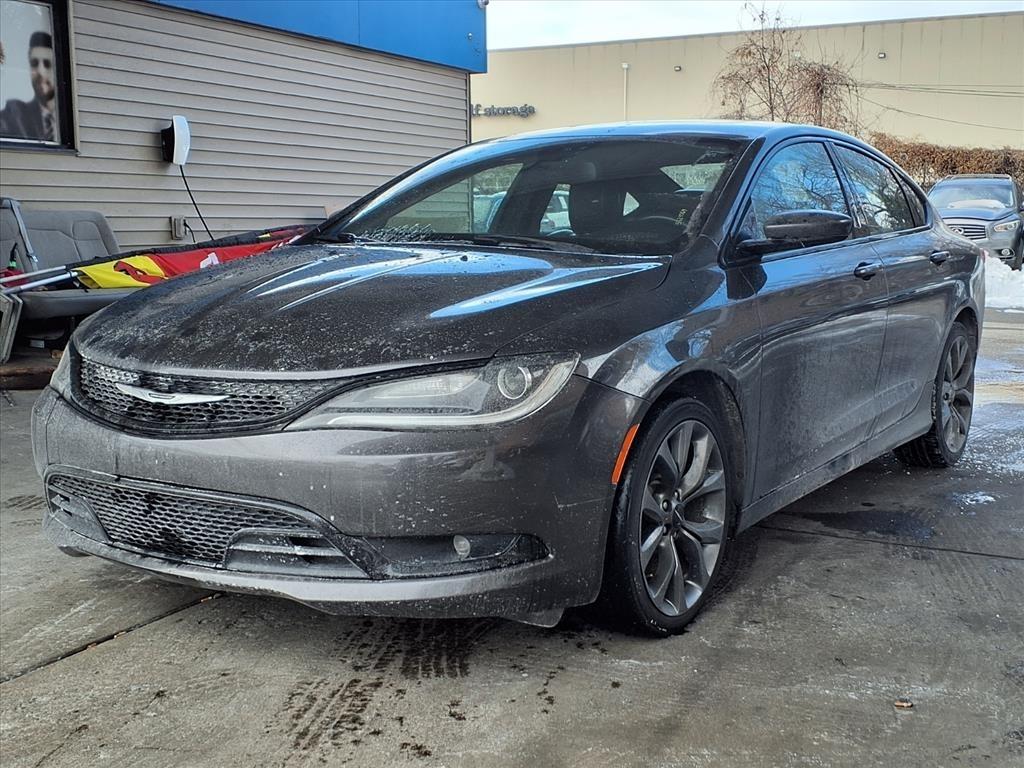 Chrysler 200  2016