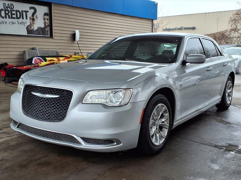 Chrysler 300  2019